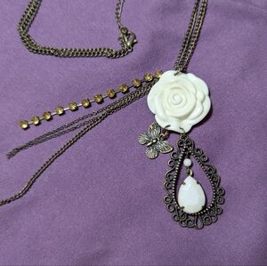 🌟3/$20🌟 - 2000s Vintage Long Necklace